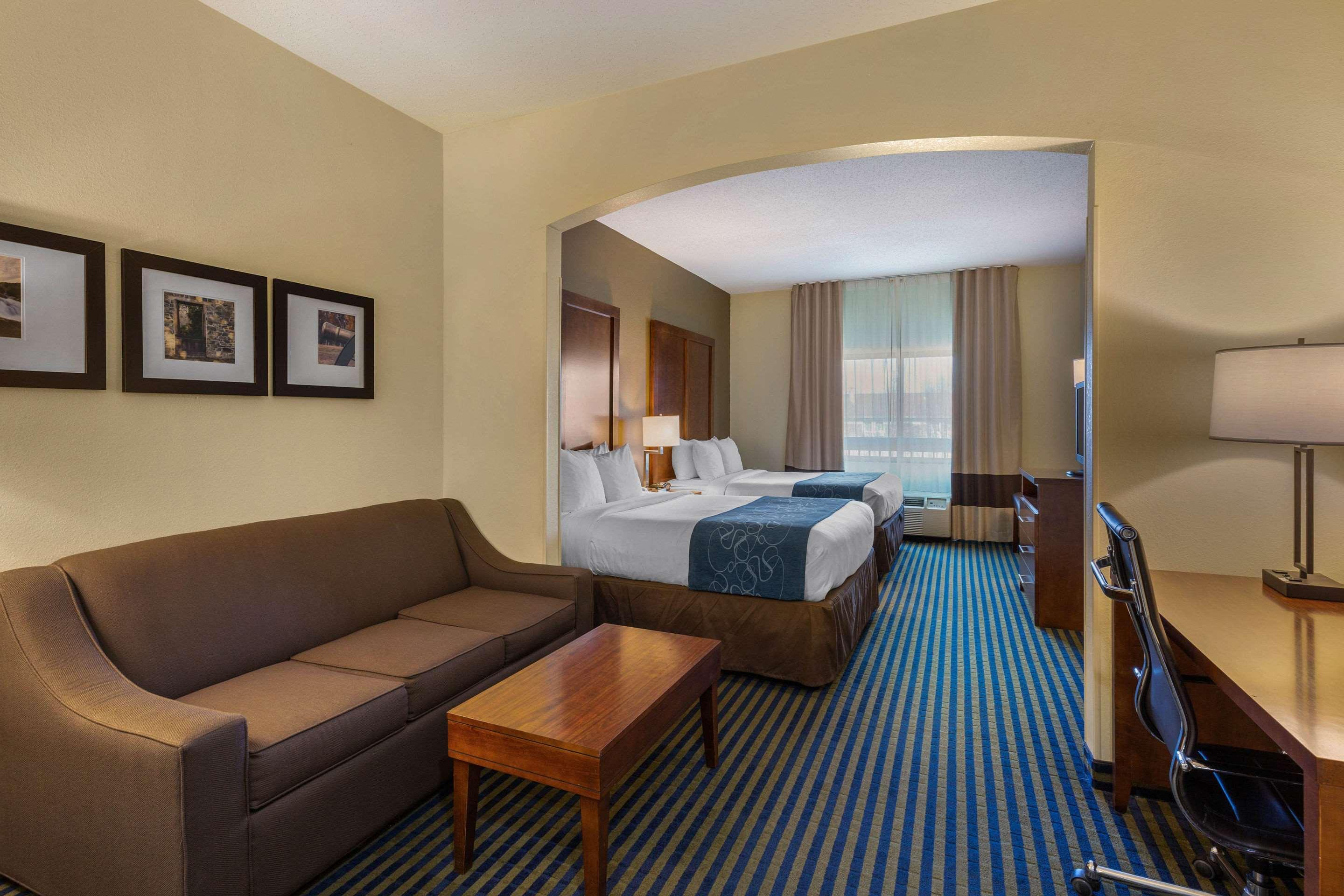 Holiday Inn Express & Suites Leesburg - Historic District By Ihg Exteriör bild