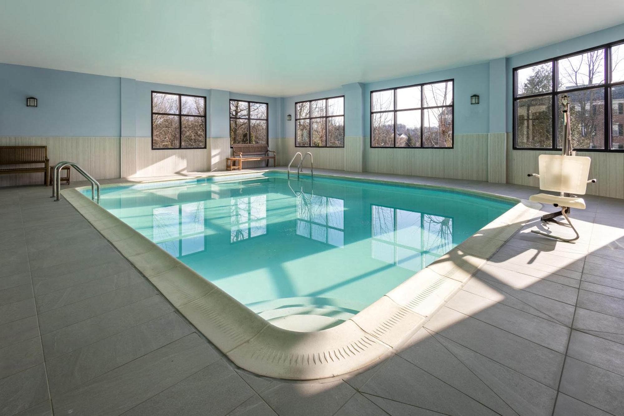 Holiday Inn Express & Suites Leesburg - Historic District By Ihg Exteriör bild